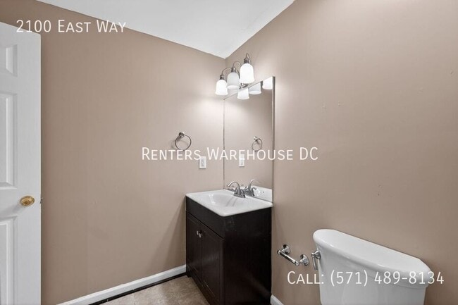 Building Photo - 2100 East Wy