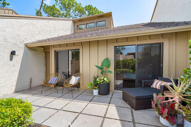 Building Photo - 12621 Shady Pines Ct