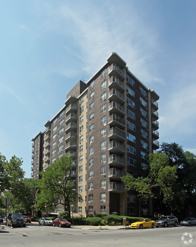 Primary Photo - Meadow Manor