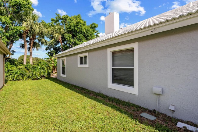 Building Photo - 1851 Oak Berry Cir