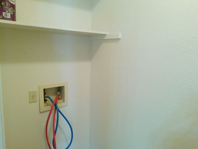 Building Photo - 2936 Saint Joseph Unit B - 2/Bed 2.5/Bath ...