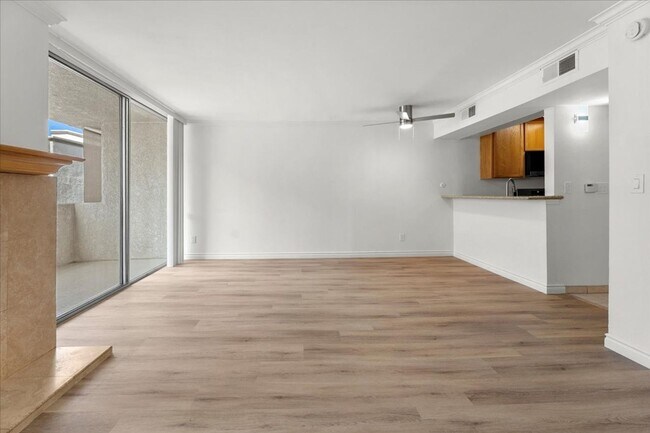 Building Photo - Bright Upper Level Encino Condo with Balcony, Fireplace, and Resort-Style Pool