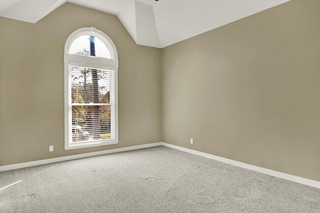 Building Photo - 13714 Gainesway Dr