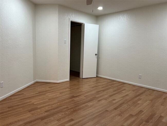 Building Photo - 2305 55th St