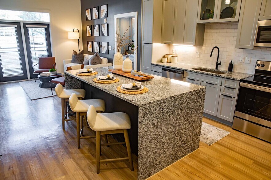 Sterling Nashville West 7114 Charlotte Pike Nashville TN 37209