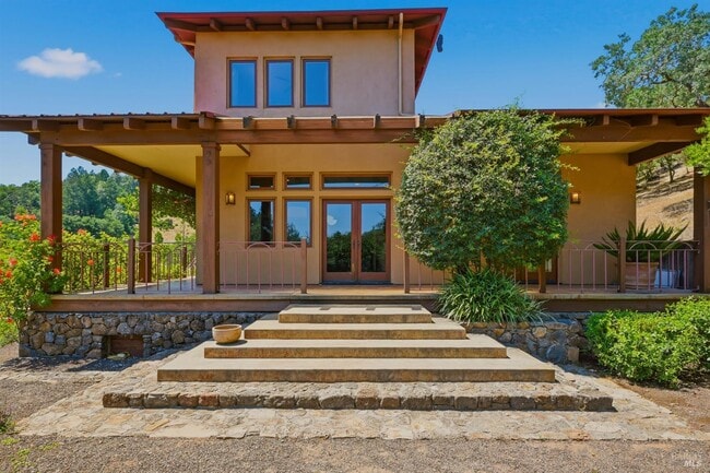 Building Photo - 2491 Spring Mountain Rd