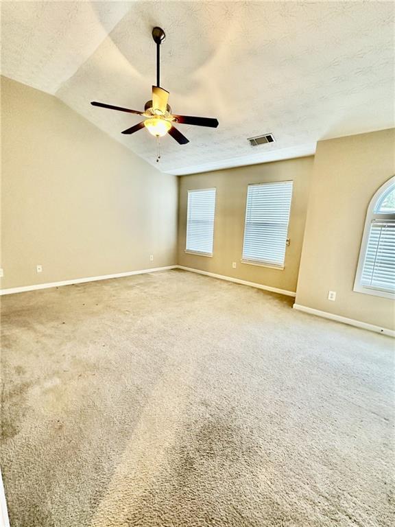 Building Photo - 658 Kenridge Dr