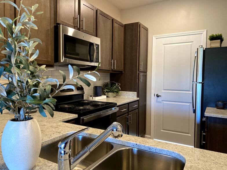 Now Leasing Brand New Apartment Homes! - Graybrook and Graycroft