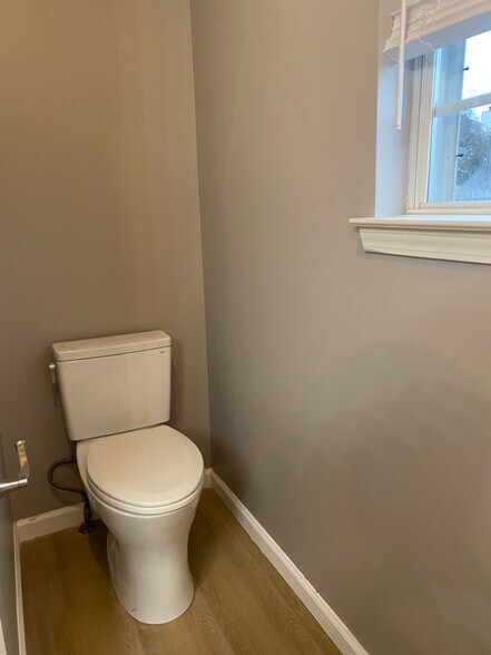 Building Photo - 591 Blair Rd