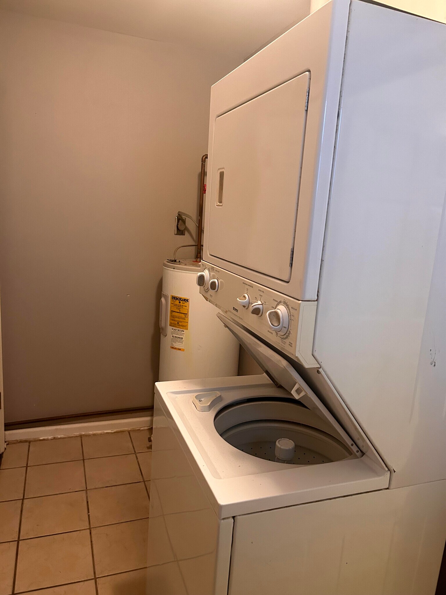 Building Photo - 2521 Law St