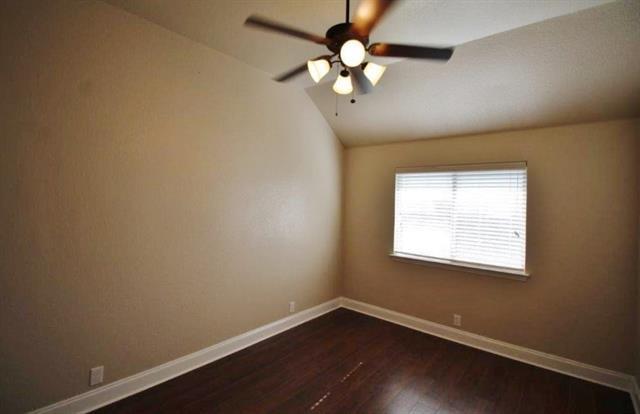Building Photo - 6613 Meadow Glen Dr