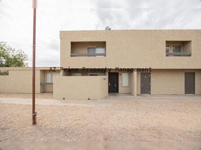 Building Photo - 2674 N 43rd Ave