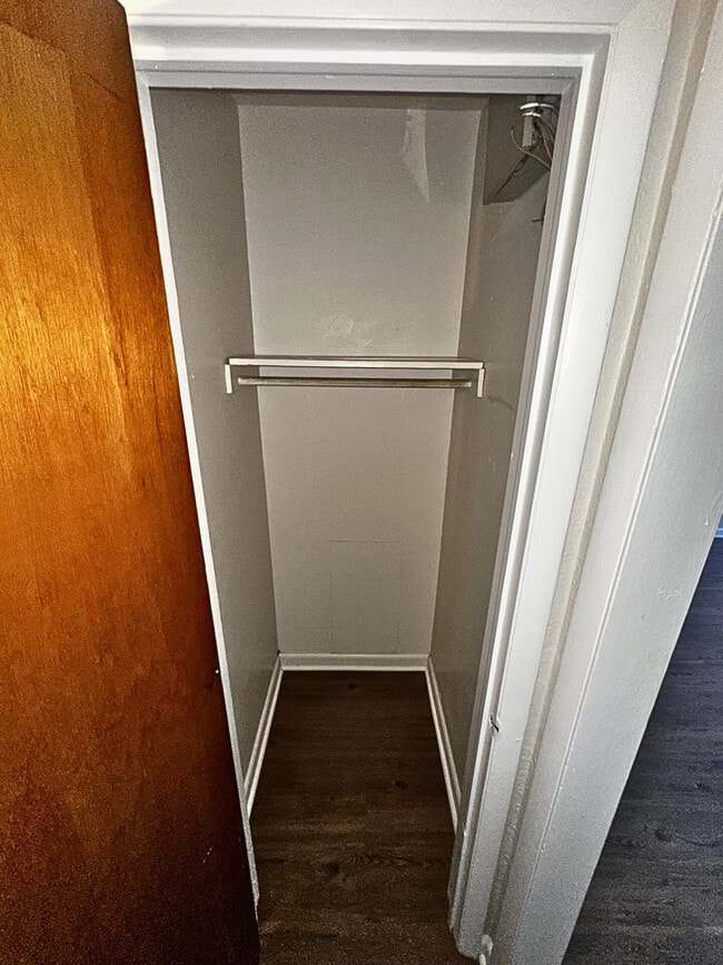 Building Photo - 125 Rosewood Dr