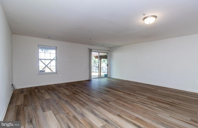 Building Photo - 4109 Applegate Ct