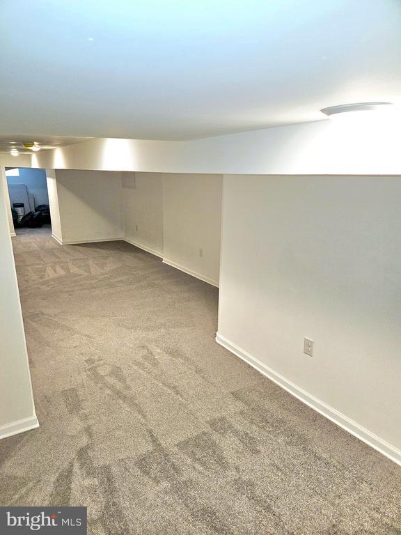 Building Photo - 33 N Ruby St