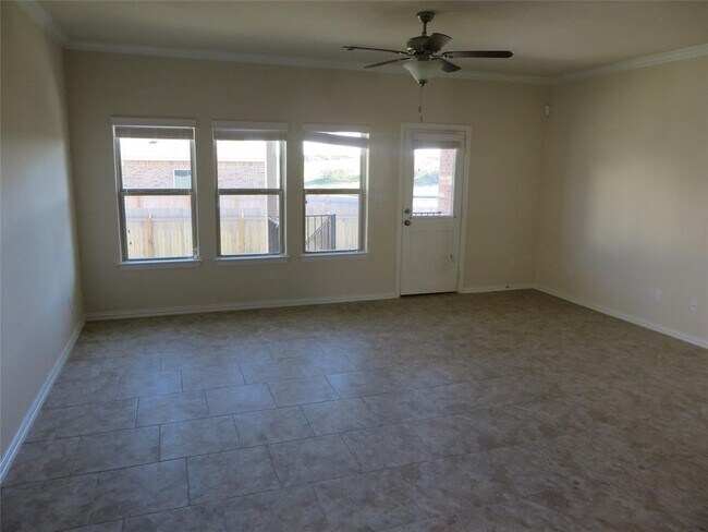Building Photo - 1220 Gaviota Ln