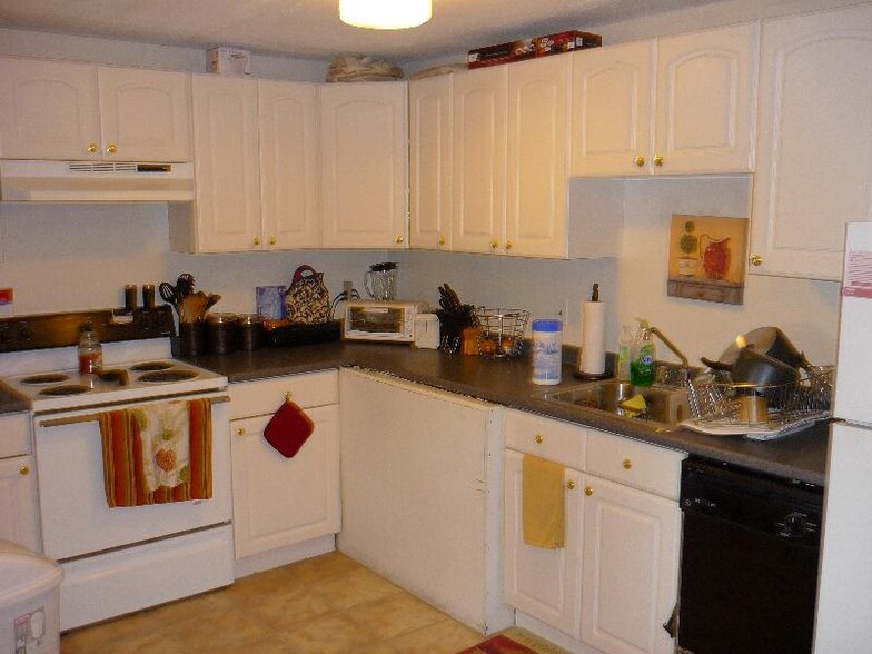 Apt 6 - 36 Dighton St