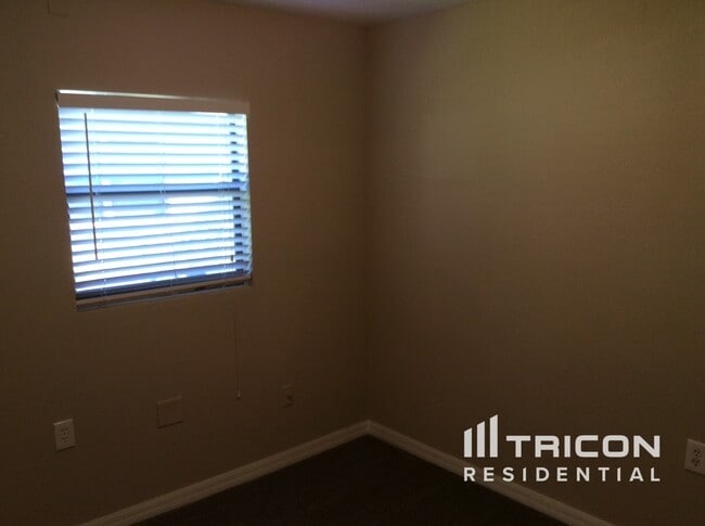 Building Photo - 14931 Pine Crest Rd