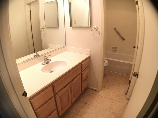 Building Photo - 1905 West Ln