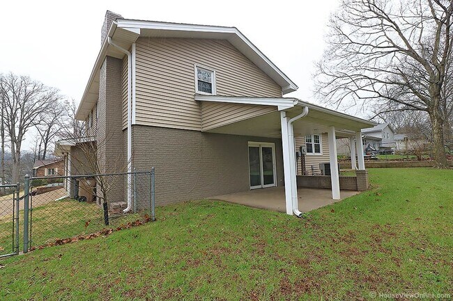 Building Photo - 2031 Allen Dr