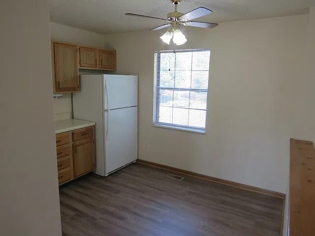 Building Photo - 2129 Brett Ct