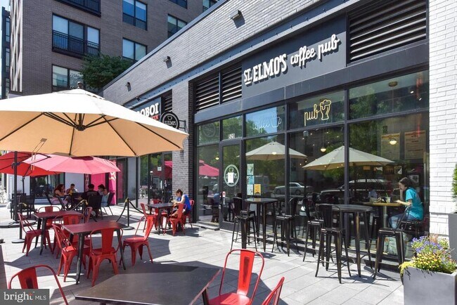 Building Photo - 925 N Fairfax St