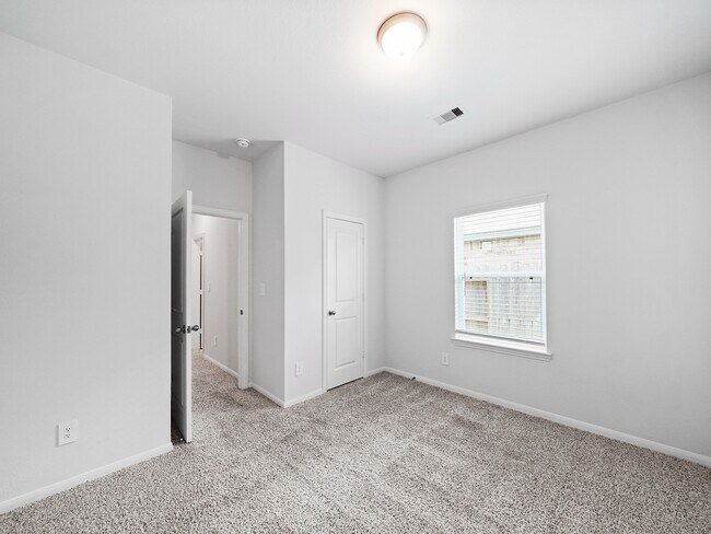Building Photo - 15102 Wiltshire Castle Ln