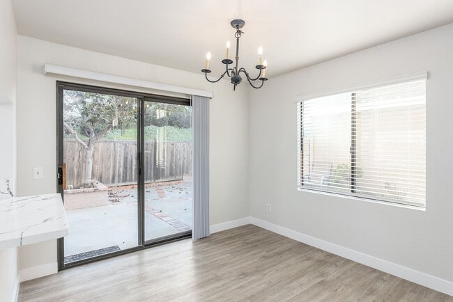 Building Photo - 6908 Quiet Cove Dr
