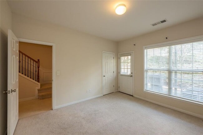 Building Photo - 1369 Thornborough Dr