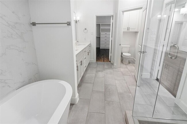 Building Photo - 3454 McFarlin Blvd