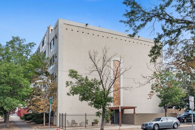 Building Photo - 1390 Emerson St