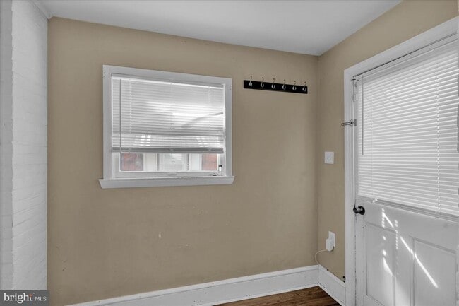 Building Photo - 715 Mount Laurel Rd