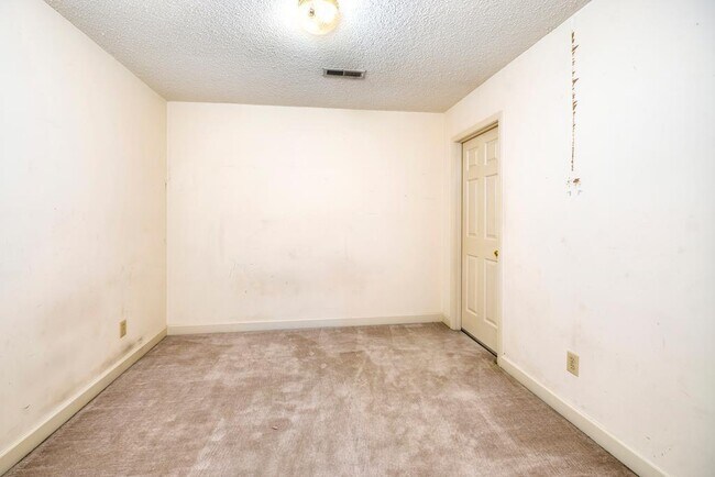 Building Photo - 921 Arnaud St