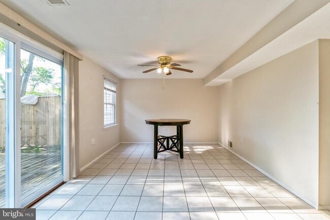 Building Photo - 2530 Vivaldi Ln