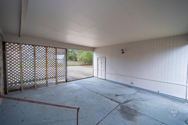 Building Photo - 2802 Evans Dr