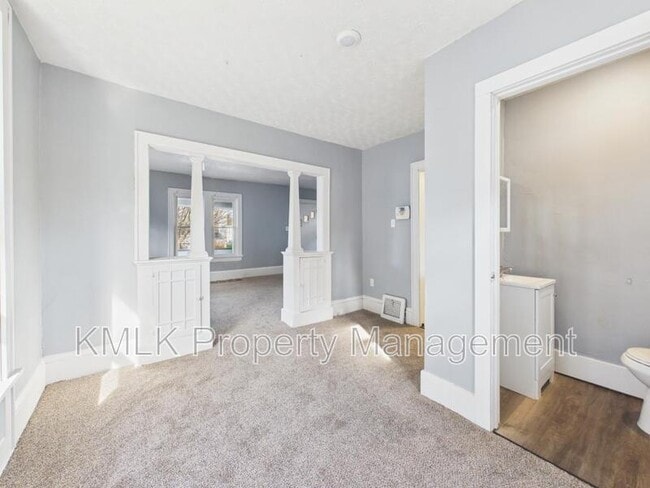 Building Photo - 2337 15th St SW