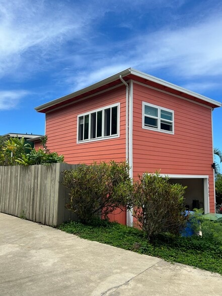 Building Photo - 51-171-171 Ka?a?awa Park Ln