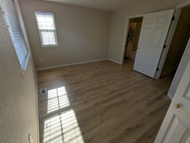 Second Bedroom - 711 Gateway Cir