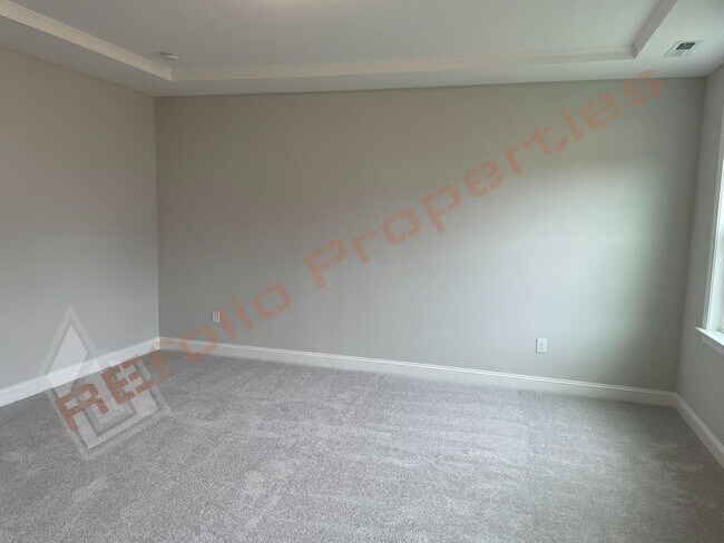 Building Photo - Spacious 4 Bedroom, 3 Bathroom Home w/ 2-C...