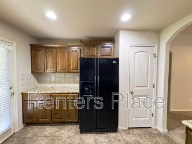 Building Photo - 9025 N 157th E Ave