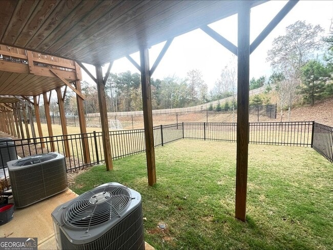 Building Photo - 2623 Hedgeway Cir