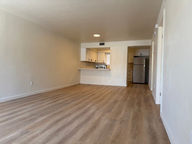 Building Photo - Lindsay and McKellips. Remodeled 2 bed, 2b...