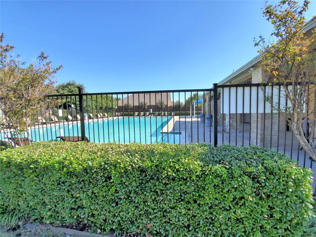 Building Photo - 1932 Stonehill Dr