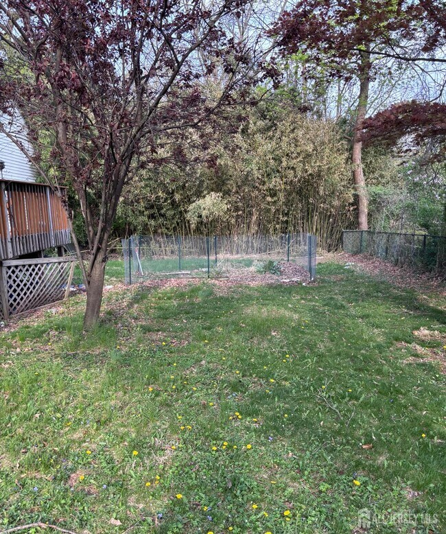 Building Photo - 211 S 11th Ave