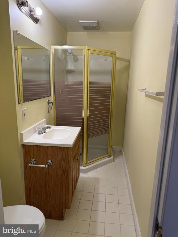 Building Photo - 19376 Hottinger Cir