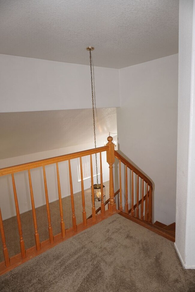 Building Photo - 25955 La Barca Rd