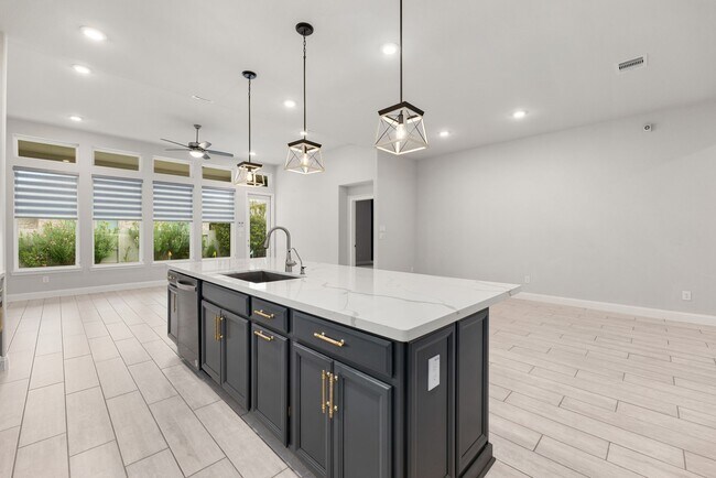 Building Photo - 6442 Pomegranate Blossom Dr