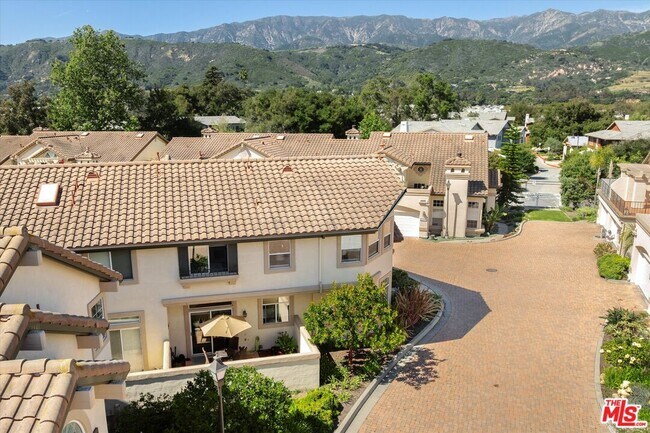 Building Photo - 1256 Cravens Ln