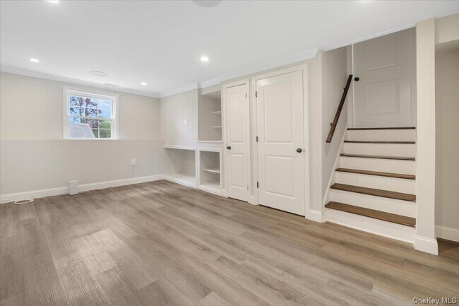Building Photo - 2 Brower Pl
