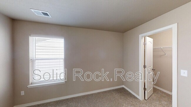 Building Photo - 7618 Cat Tail Creek Dr